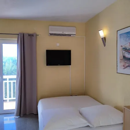 Apartment Dolphin Apartments, Each With The Sea View Stanici
